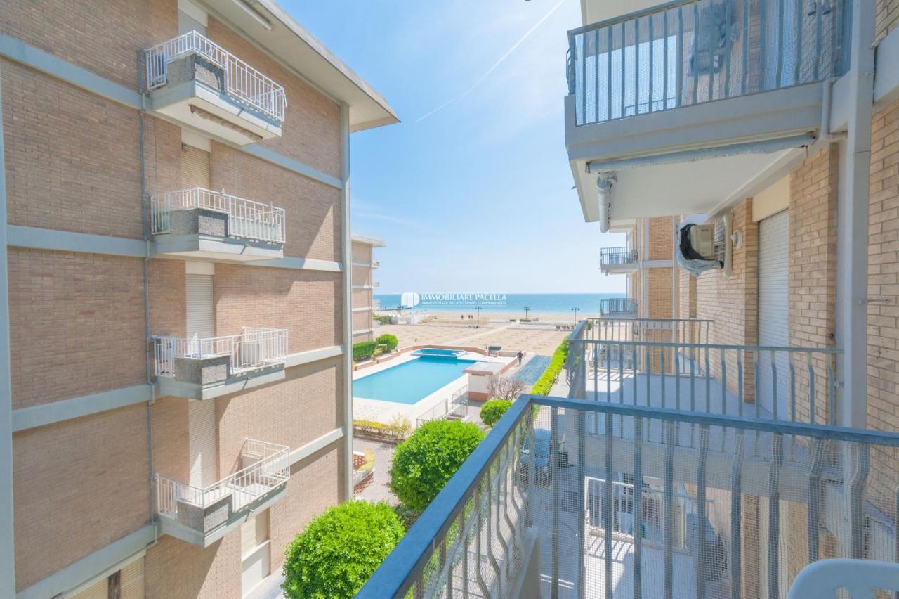 Residence Solmare Immobiliare Pacella Лідо-ді-Єзоло Екстер'єр фото