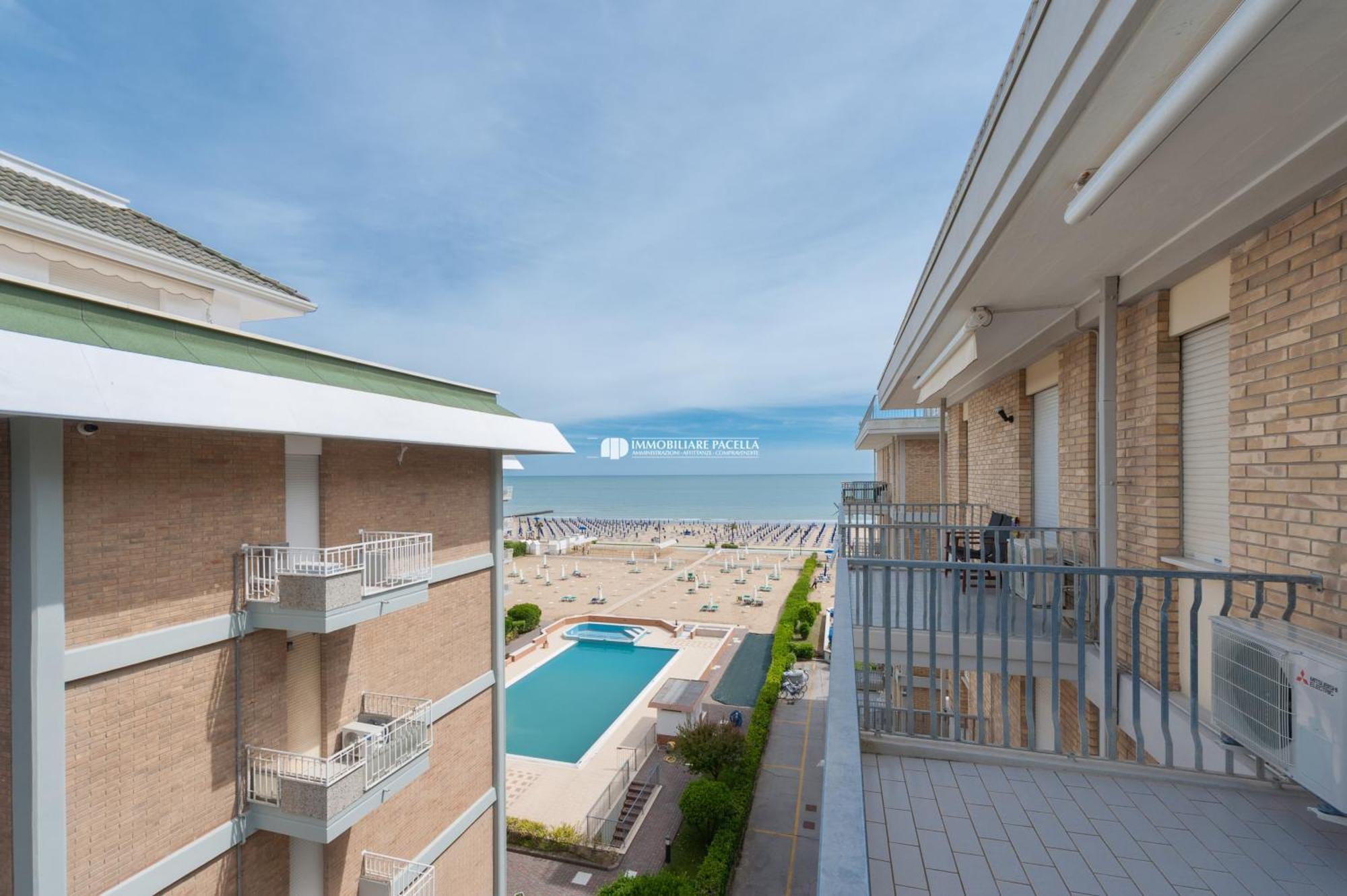 Residence Solmare Immobiliare Pacella Лідо-ді-Єзоло Екстер'єр фото
